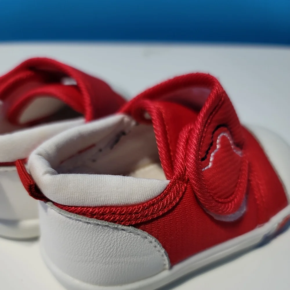 Xiaoliubao Baby Boy Red White Soft Shoes Rubber Soles Size 17 5 US